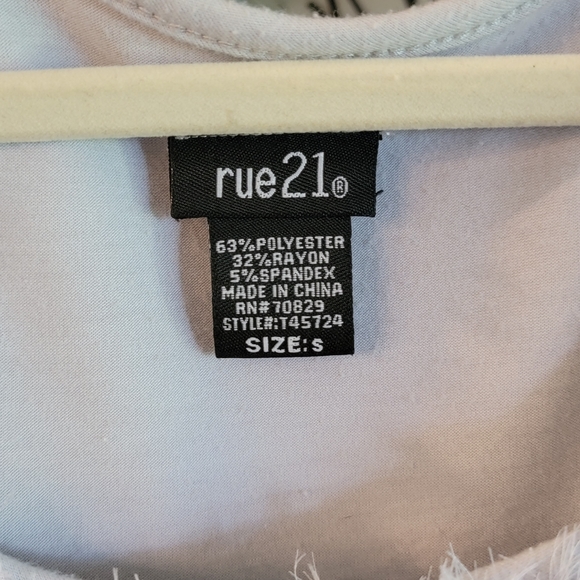 Top - Picture 3 of 3